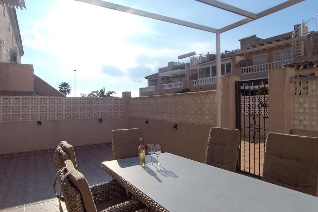 Pmt10 - Townhouse Bravomar 8, Pool, 4 Bedroom Torrevieja Exteriér fotografie